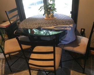Kitchen Glass table & chairs 