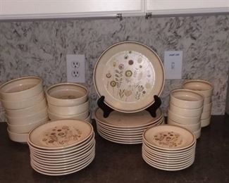 51 Pc Sprite Dinner Ware Set by Lenox