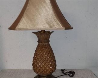 Pineapple Lamp With Shade