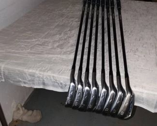 Set of 8 Mizuno M x 200 YTune Iron Set Right Handed