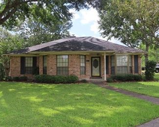 House going up for sale!!