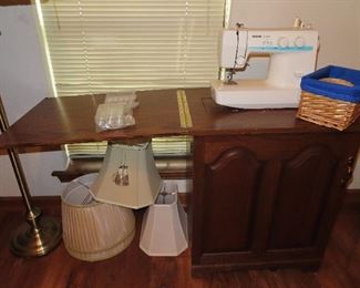 Sewing Machine with Sewing  Table