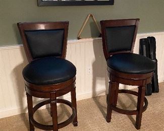 3 MONTICELLO SWIVEL STOOLS