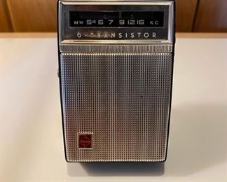 1960’s National Panasonic T-53 Matsushita 6 Transistor Radio in excellent working condition