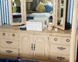Long dresser with mirror by Stanley Furniture; also have a matching long dresser without mirror