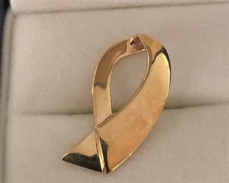 14k gold loop pendant