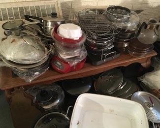 TONS of bakeware and cookware
