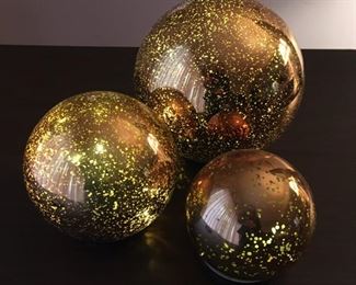 light-up globes