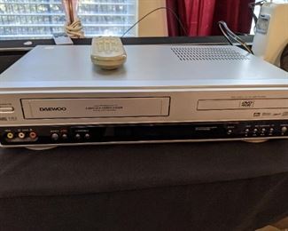 Daewoo VHS / DVD Player