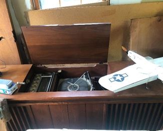 cool stereo console (there are a lot of vintage stereo consoles at this sale)