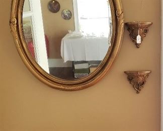 Syroco mirror, shelves