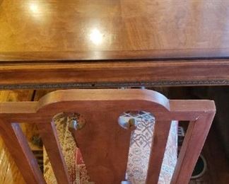 Vintage dining table w/6 chairs