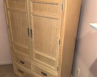 $145 STANLEY LIGHT / NATURAL OAK DRESSER / WARDROBE
40”L x 18”D x 62”H