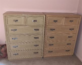 $120 EACH 2 STANLEY LIGHT / NATURAL OAK FIVE DRAWER DRESSERS
38”L x 18”D x 51”H