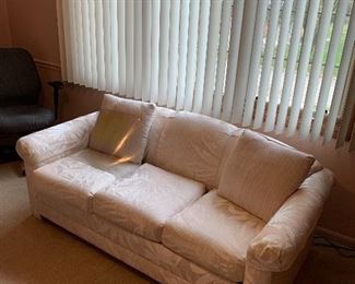 $45 BEIGE / CREAM SLEEPER SOFA
74”L x 39”D x 28”H