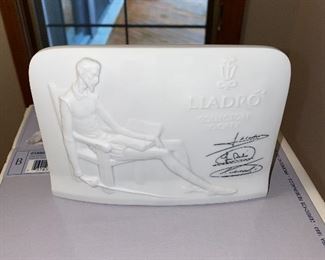 $20 LLADRO COLLECTORS PLAQUE