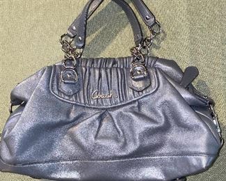 LEATHER COACH HANDBAG