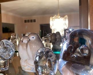 LARGE COLLECTION OF OWLS / STONE / GLASS / WATERFORD / BACCARAT