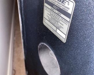 $150 - BOSE 401 DIRECT/REFLECTING SPEAKERS