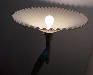 $200 VINTAGE FLOOR LAMP