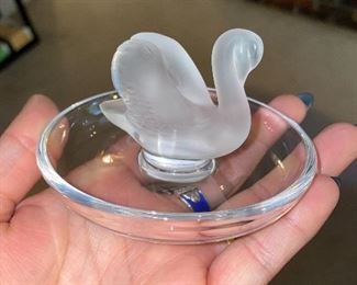 $120 LALIQUE CRYSTAL SWAN