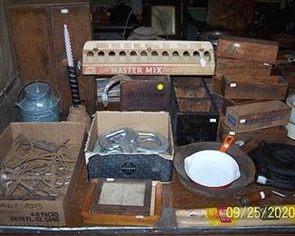 Primitives, carton from Wauseon, Ohio, horse bits