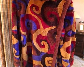 ~Women’s Clothing: An assortment of SPECTACULAR ladies clothing this week.. great names like Giorgio Armani, Escada, Max Mara, Neiman Marcus, Dana Buchman, Judy Hornby, Burberry, Chico’s, Casa Lopez, Ropa, Tahari, Gian Marco Marunti, Just Cavalli, Christian LaCroix, Emanuel, St John, Travilla, Ralph Lauren, Gap, Free People, Del Ann’s, Michael Stars, Oscar De La Renta, LaFayette 148, Jones New York and many more.. (size S/M).. shoes from Yves Saint Laurent, Jimmy Choo, Prada, Moda, Donald J Pliner, Via Spiga, Madden Girl, Fergalicious, Guess, Jessica Simpson, Anne Klein, Michael Kors, Stuart Weitzman, Kate Spade to Vans, Merrell, Sketchers, Asics and many, many others (size 9ish).. bags from Valentino, Gucci, Coach, Bottega Veneta, Vicenza, Mary Frances, Donald Pliner, Yellowstone Leather, Via Spega, Badgley Mischka, Erik Javits, Jessica Simpson, Hammitt, Furla, Lauren Merkin, Lauren Merkin, Prada, Tods, Cole Haan, Tahari, Judith Leiber, Stefan Bravo, Dr Yang, Prada, Brahmin, Carlos Fa