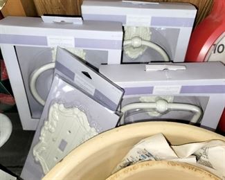 Shabby chic bathroom pieces