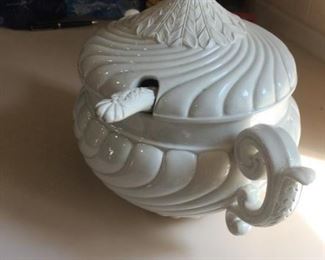 tureen