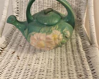 Roseville Peony teapot 