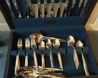 Oneida Community. Service for 12. “Flight”