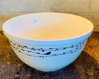 $15 - Ciroa porcelain serving/mixing bowl with bird and leaves design. 4"H x 8.25"D 