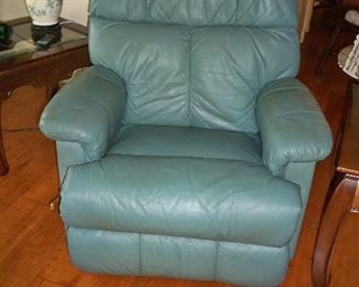 La-z-Boy Turquoise Leather recliner ( His )