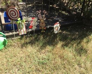 Outdoor items In courtyard