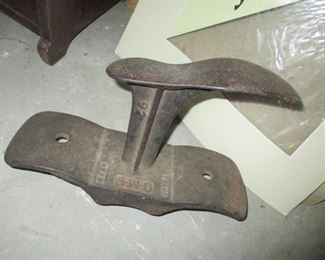 Cast Iron Cobbler Shoe Stand/Rustic Shoe Stand/Door Stopper/Farmhouse Shoe Stand