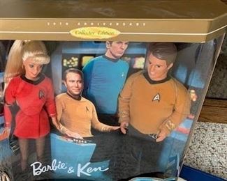Star Wars, Indiana Jones, Gloss Picture's of the STARS, Games, Toys, etc. etc... Pre-Selling now by calling  615-545-9062....Star Trek Items... Unique items from Calif. . 
