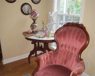 Ladies & Gentlemen Chairs,   Seldom USED... Almost like New....   Marble top tables, Gone with the Wind Lamps,  Lots and lots of accessories just in time for the Holidays... GREAT, GREAT  Gift Items.....615-545-9062 for appointment & or questions...