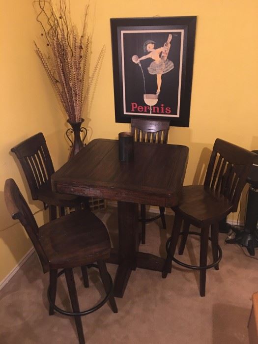 Breakfast Table and Chairs