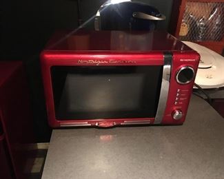 Nostalgia Electric Microwave