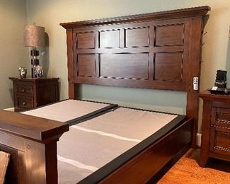 King size dual adjustable Base bed