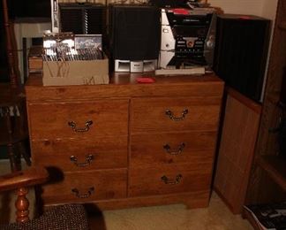 Media Center, Stereo, CDs, Speakers