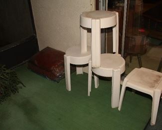 Plastic Patio Tables