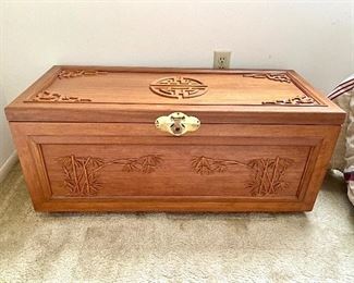 Beautiful and Immaculate Asian Blanket Chest $300