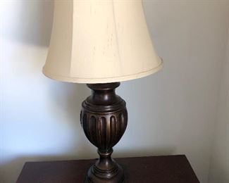 #31)  $80 - Pair of Table Lamps.  32 inches tall.  ($40 each.  $80 for the pair.)