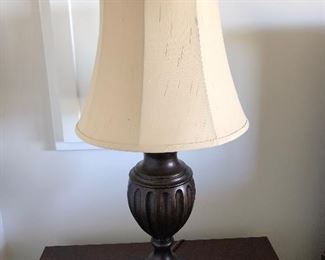 #31)  $80 - Pair of Table Lamps.  32 inches tall.  ($40 each.  $80 for the pair.)