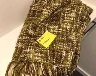 #123)  $10 - Green and Brown Throw.