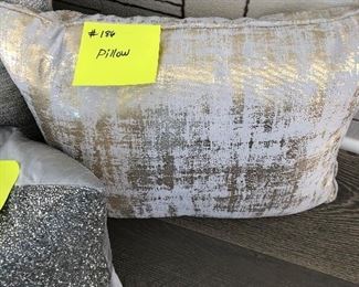 #186) $8 - Various Accent Pillows. 