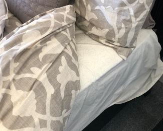 #197) $160 - Set of King Bedding.  Set Includes King Sheets, Duvet with Down Comforter, Gray Coverlet, 5 Accent Pillow (3 Gray and 2 White), 4 Square Sham Pillows, and 2 Regular Sham Pillows, 2 Bed Pillows.