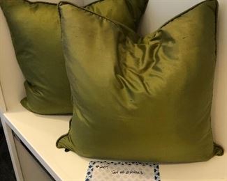#207) $16 - Set of Two Accent Pillows.