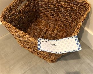 #209) $15 - Woven Basket.